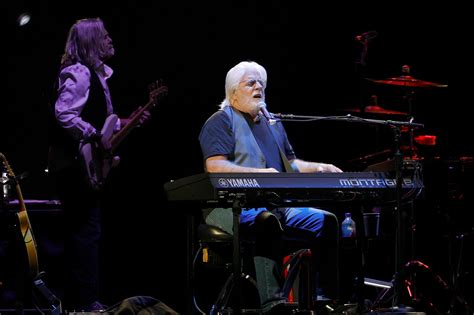 Doobie Brothers Michael Mcdonald