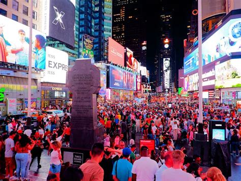 Things to see in Times Square - NewYork.com.au