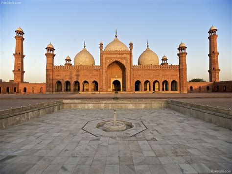 Badshahi Mosque Wallpapers - Wallpaper Cave