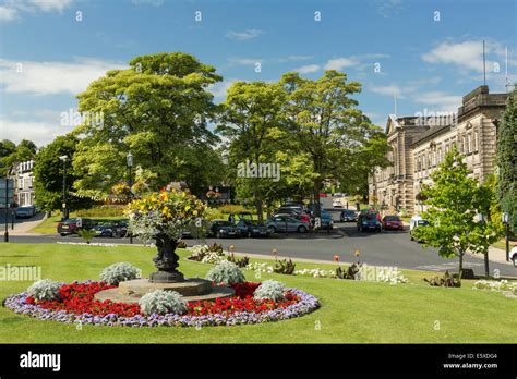 Harrogate Spa town in mid-summer, North Yorkshire, England Stock Photo ...