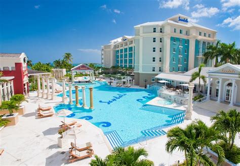 The Balmoral pool and tower at Sandals Royal Bahamian Beach Resort in ...