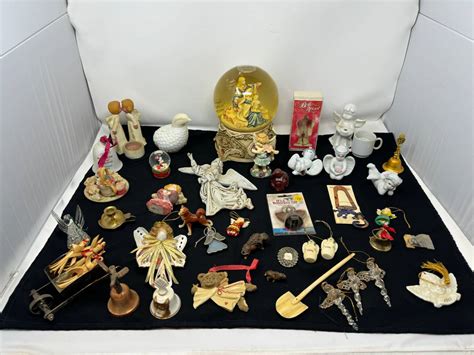 Lot #4 - Vintage Knickknacks & Home Decor (Please Read Description ...