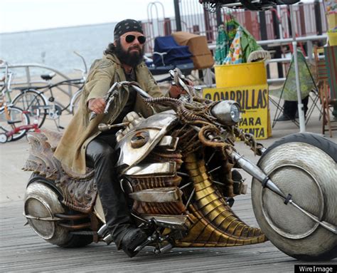 Jemaine Clement In 'Men In Black III': Boris On A Motorcycle (PHOTOS ...