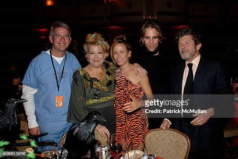 Jann Wenner Matt Nye Photos and Premium High Res Pictures - Getty Images