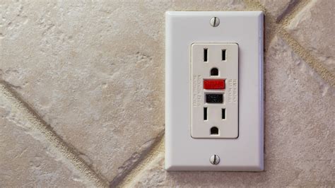 Does a GFCI Outlet Need to Be Grounded?