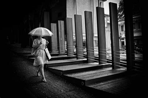 How to Shoot Black and White Street Photography - ERIC KIM