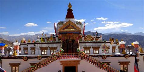 Naropa Festival Ladakh - Kumbh Mela Of Himalayas | Voyager - Sandy N Vyjay