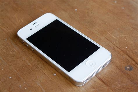 Iphone 4s White 6weeks Used. Factory Unlocked. 85k or Swap with mint ...