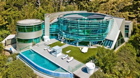 Justin Bieber’s Former LA Home Looks Like a Giant Salad Spinner. Now ...