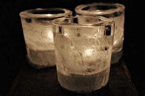 DIY: Ice candles for winter wedding - Wedding Clan