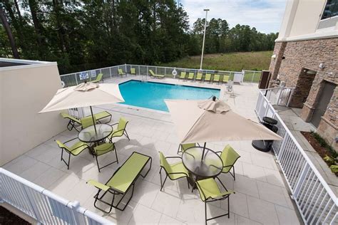 Hampton Inn & Suites Walterboro, 129 Cane Branch Rd, Walterboro, SC ...