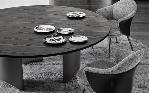 Minotti New York | Miami | Boston | Wedge "Dining"