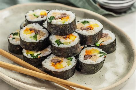 Kimbap (Korean Sushi Rolls) Recipe