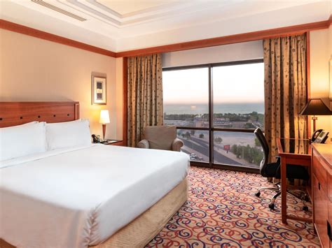 Hotel in Kuwait | Holiday Inn Kuwait Salmiya Hotel