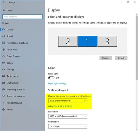 Windows 10 version 1709 Advanced Display Settings missing? Solved ...