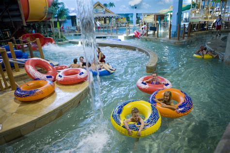 Splasher's Water Park in the Canad Inn Destination Center in Grand ...