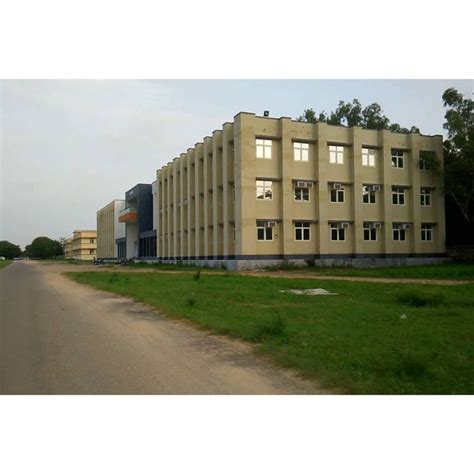 Banasthali Vidyapith | Campus, Admissions, Courses