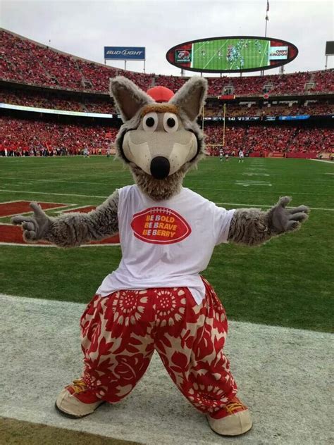 KC Wolf! Great pants!! | Kansas city chiefs football, Kansas city ...