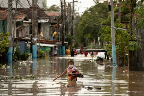 Swathes of land swamped in Philippines after typhoon | Reuters