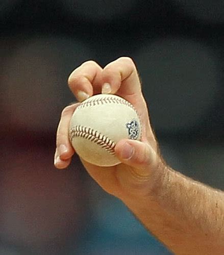 Knuckleball Pitcher R. A. Dickey Stands Alone - The New York Times