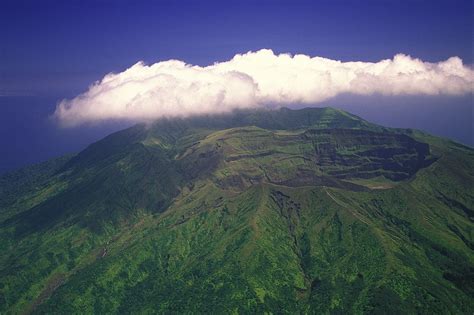 St. Vincent volcano: Eruption rocks Caribbean island - al.com