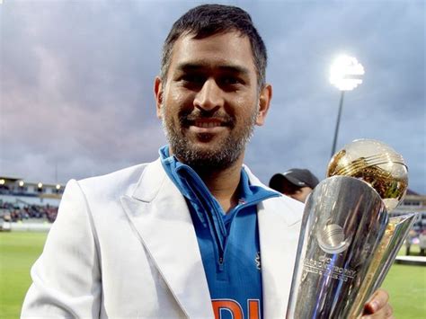 'Don't look up, God is not coming to save you': When MS Dhoni motivated ...