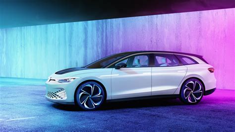 Volkswagen to expand electric car range with 'ID.6' saloon and estate ...