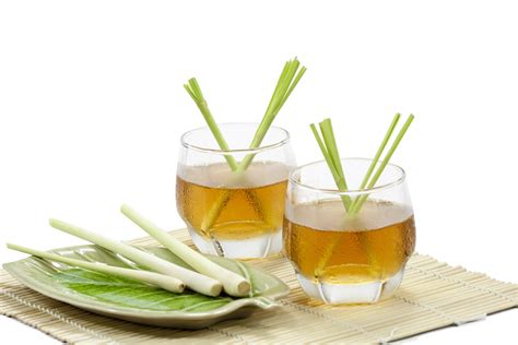 10 Nama-nama Minuman Tradisional Khas Indonesia yang Paling Populer