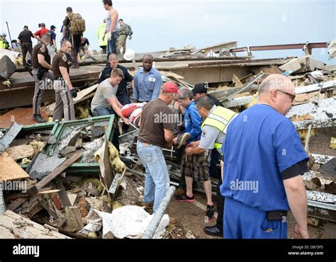 Moore, Oklahoma, USA. 20th May 2013. Destroyed buildings and overturned ...