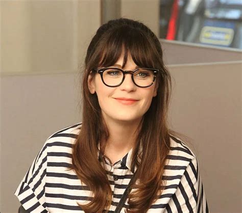 Zooey Deschanel Without Bangs And Glasses Doesn’t Look Anything Like ...