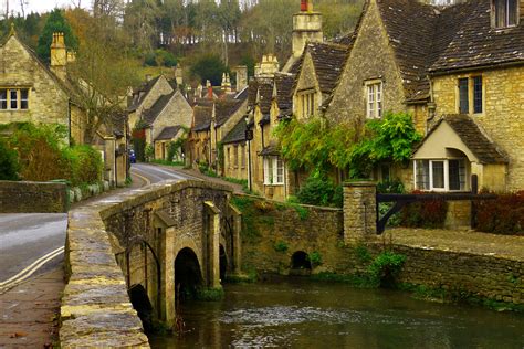 Castle Combe - the prettiest village in England - Renates Reiser