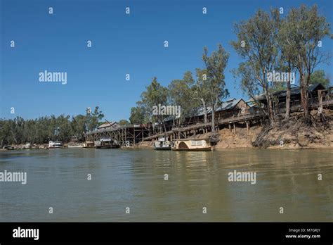 Paddle Steamers moored at the historic Port of Echuca on the Murray ...