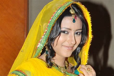 Pratyusha Banerjee unseen,latest hot photos: Anandi of Balika Vadhu