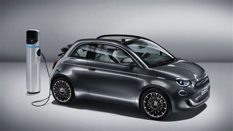 Fiat 500e Cabrio 42 kWh (2020-2024) price and specifications - EV Database