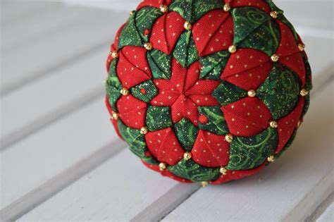 Folded fabric ornament variation | Quilted christmas ornaments, Fabric ...