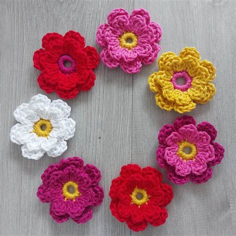 Two Layer Crochet Flowers (Free Pattern) - Annie Design Crochet