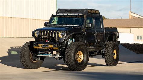 Will This Tricked-Out SEMA Jeep Gladiator Sell High at Mecum Glendale?