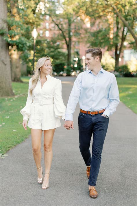 17 Tips for Choosing Your Engagement Session Outfits - Boston & New ...