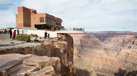 Is the Grand Canyon Skywalk Worth It? – Earth Trekkers