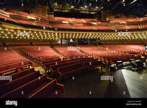 Grand Ole Opry House Stock Photo - Alamy