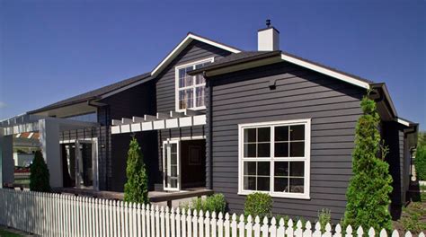 15 Year Paint Warranty on James Hardie Linea Weatherboard – EBOSS