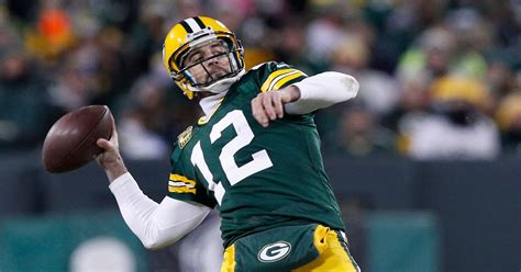 Aaron Rodgers completes another Hail Mary pass, and Lambeau goes crazy