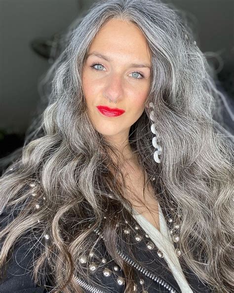 Pin by 👑WARRIOR CHRIS👑 on ⭐BEAUTIFUL SILVER⭐ | Grey hair transformation ...