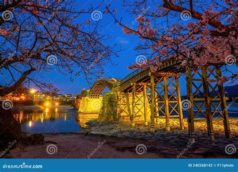 Cherry Blossom at Kintaikyo Bridge Iwakuni City, Japan Editorial ...