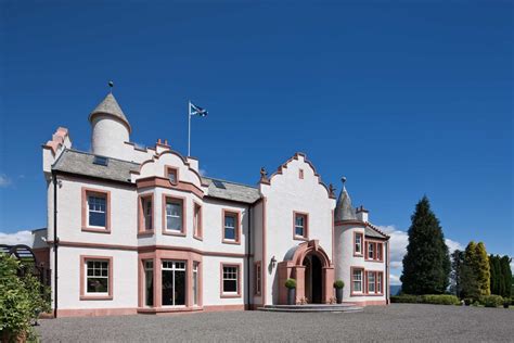 Stirlingshire Castle with edwardian style windows - Idealcombi UK