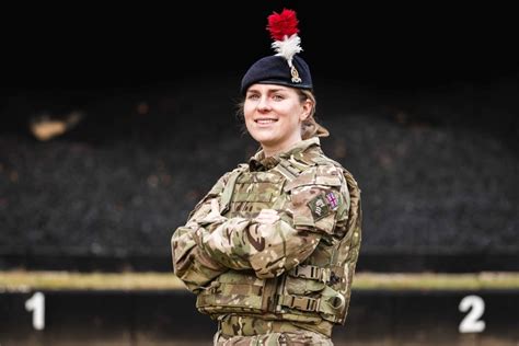 New body armour improvements for women in UK Armed Forces - GOV.UK