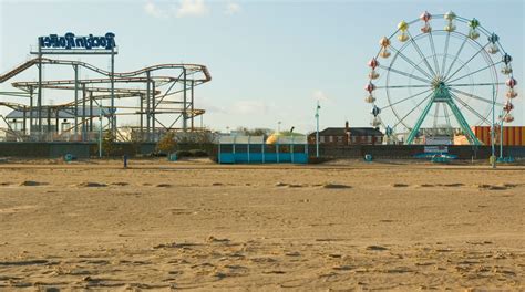 Skegness Beach Hotels (On the Beach) - Hotels Close to Skegness Beach ...