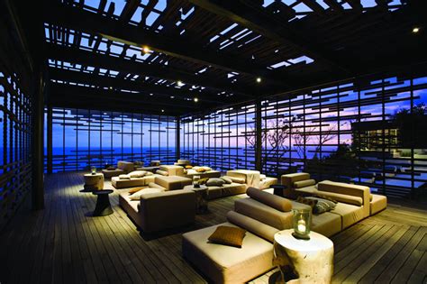 Sunset Cabana Bar at Alila Villas Uluwatu - Exquisite Taste Magazine