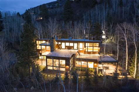 Elevated Escapes: Luxury Homes in the Mountains - Christie’s ...