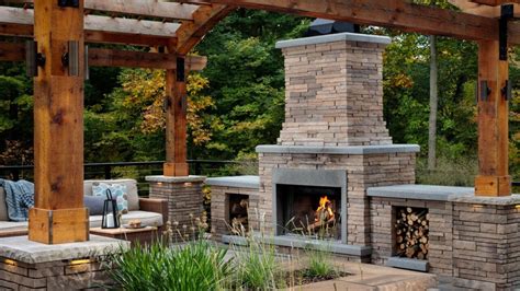 Ultimate Guide to Outdoor Kitchens & Fireplaces | Belgard